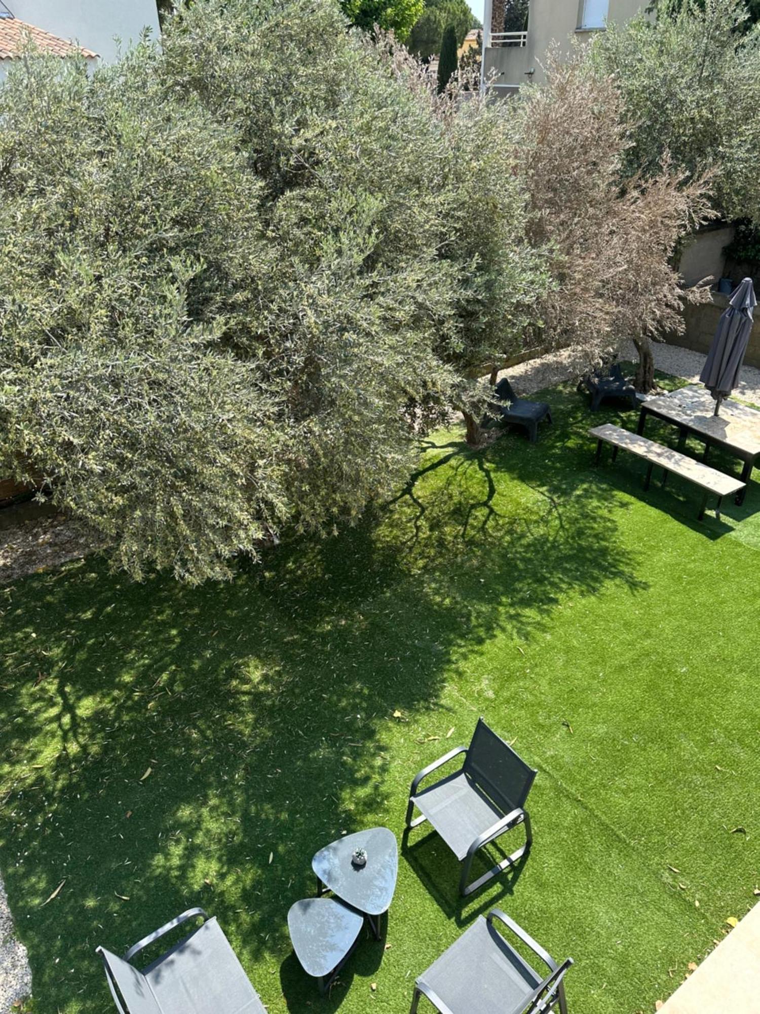 Apartament Les Oliviers Arles Zewnętrze zdjęcie